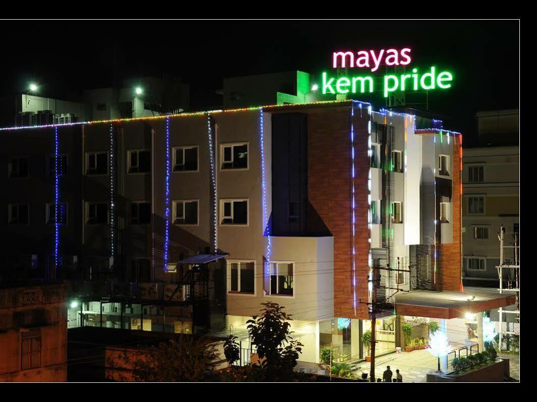 Mayas Kem Pride Hotell Tiruchirappalli Exteriör bild